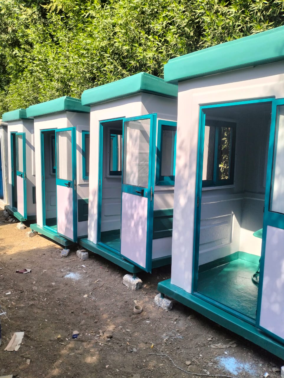 كشك حراسة / حمام متنقل