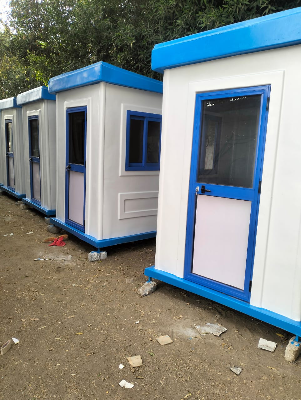 كشك حراسة / حمام متنقل