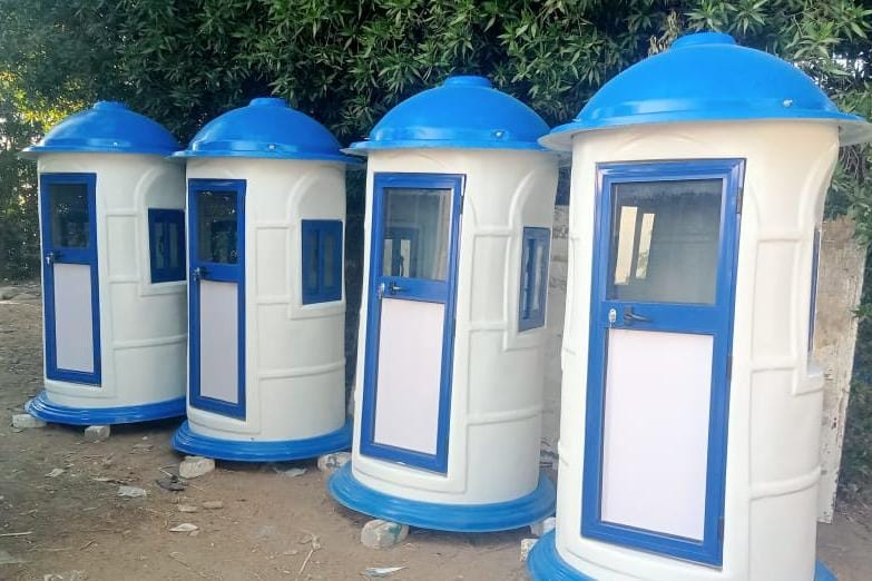 كشك حراسة / حمام متنقل