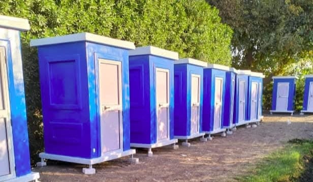 كشك حراسة / حمام متنقل