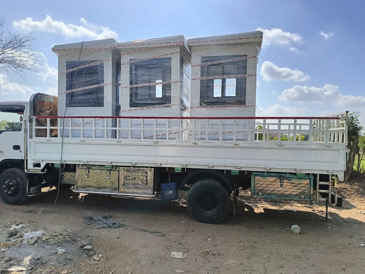 كشك حراسة / حمام متنقل