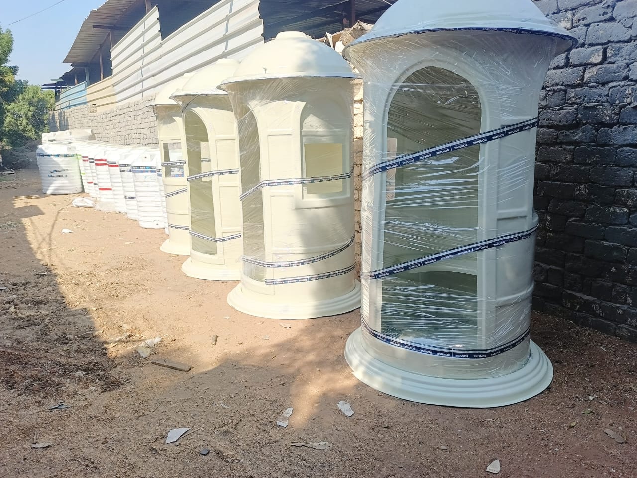 كشك حراسة / حمام متنقل