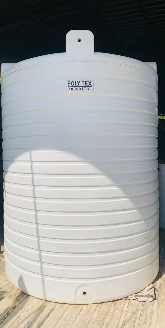 خزان مياه رأسي